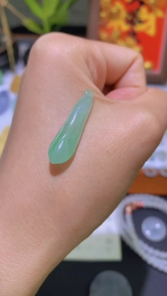 未镶嵌定制翡翠玉兰花~吊坠