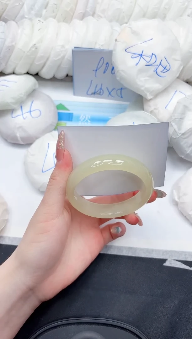 石英质玉手镯未镶嵌150-59