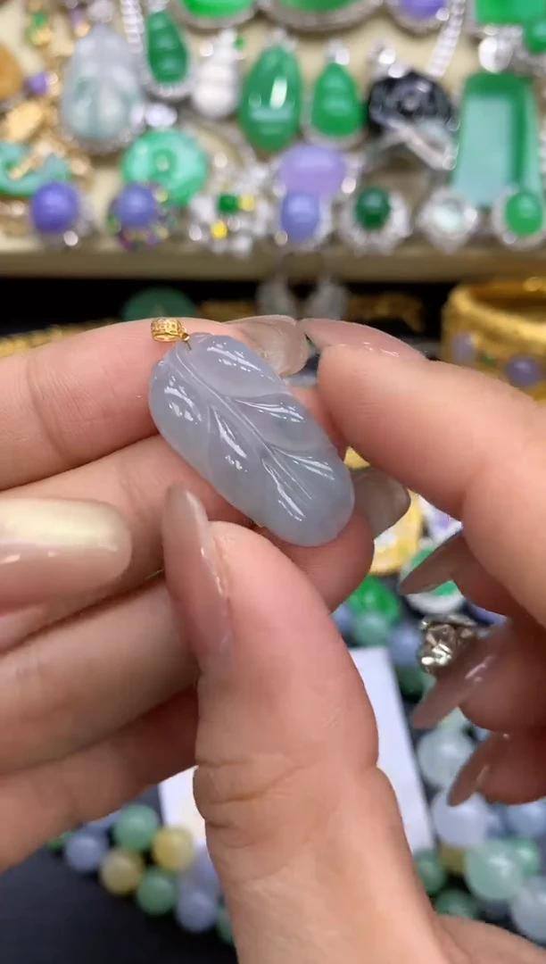 颈饰18K金镶嵌翡翠35-中国好珍宝