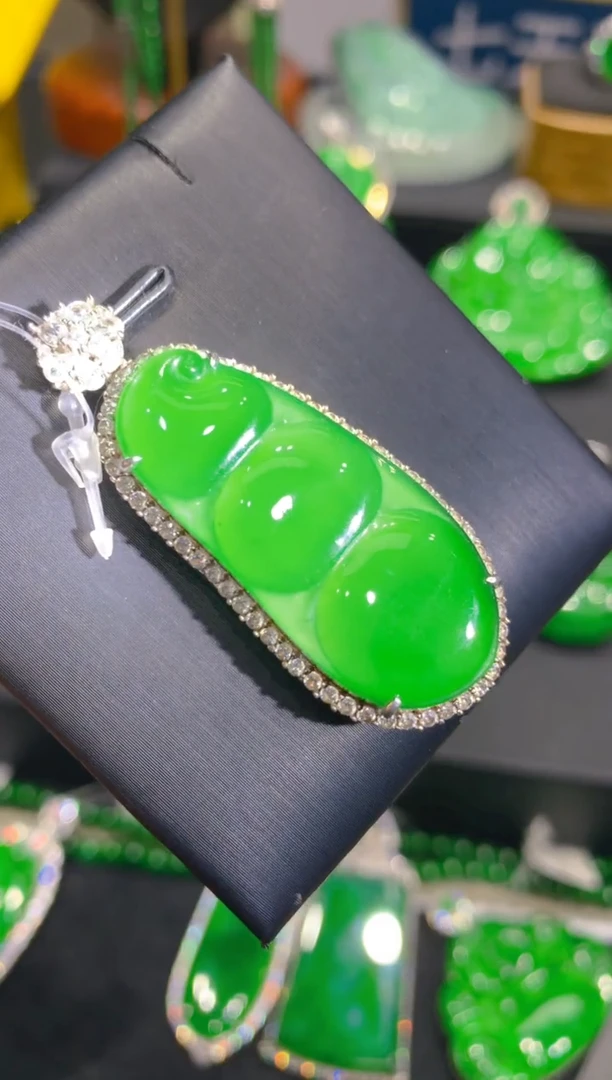 【闪购商品】翡翠颈饰银S925镶嵌一季