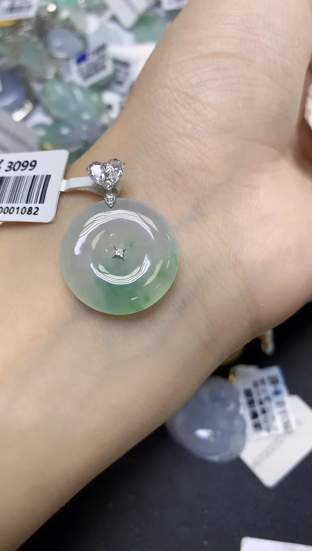 颈饰18K金镶嵌翡翠天然缅甸翡翠A货百元以上9元证书费自理