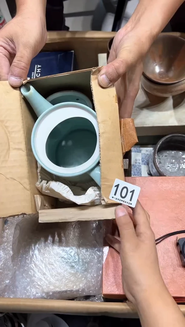 瓷片L****笙101..........