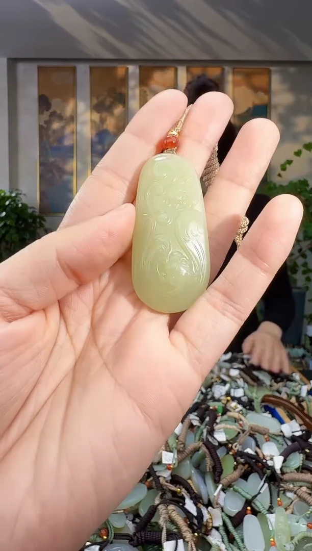 未镶嵌和田玉挂件拍一发一