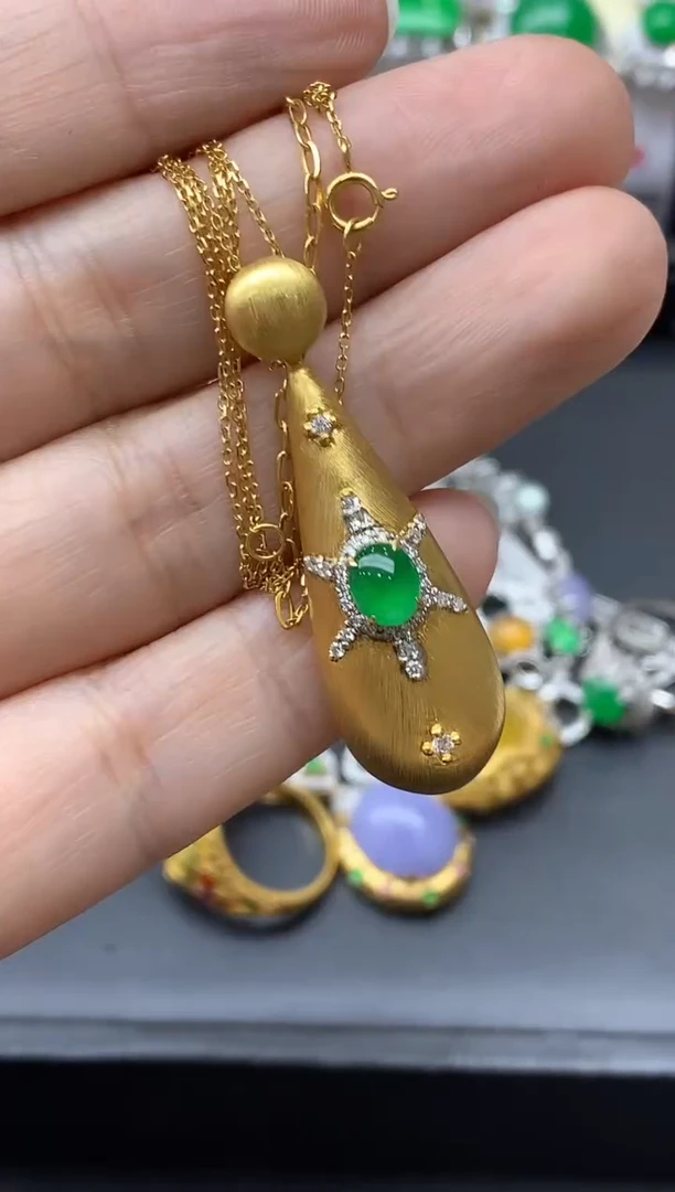 颈饰18K金镶嵌翡翠606-中国好珍宝