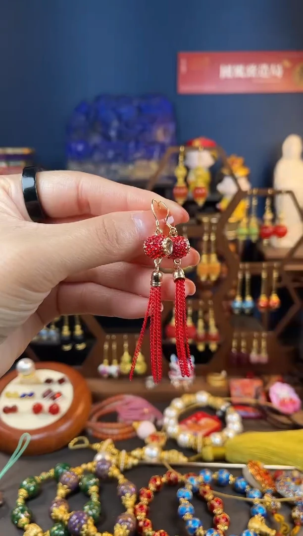 【闪购商品】162号新年圣诞灯笼耳坠