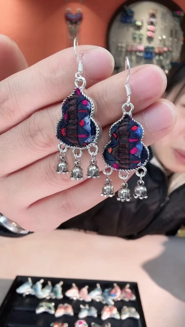 织绣长红苗银苗绣手工首饰26