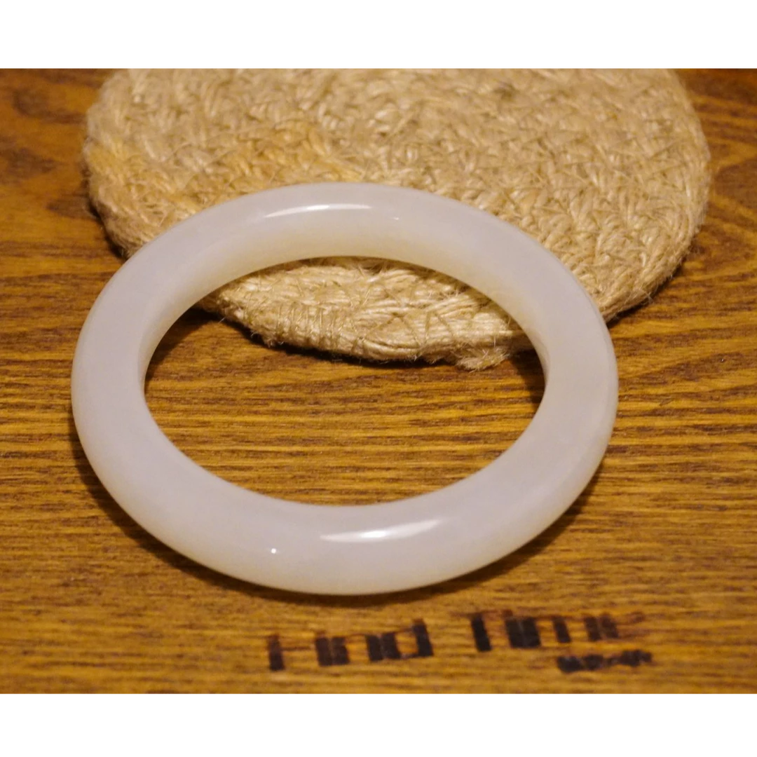 和田玉藕粉圆条手镯