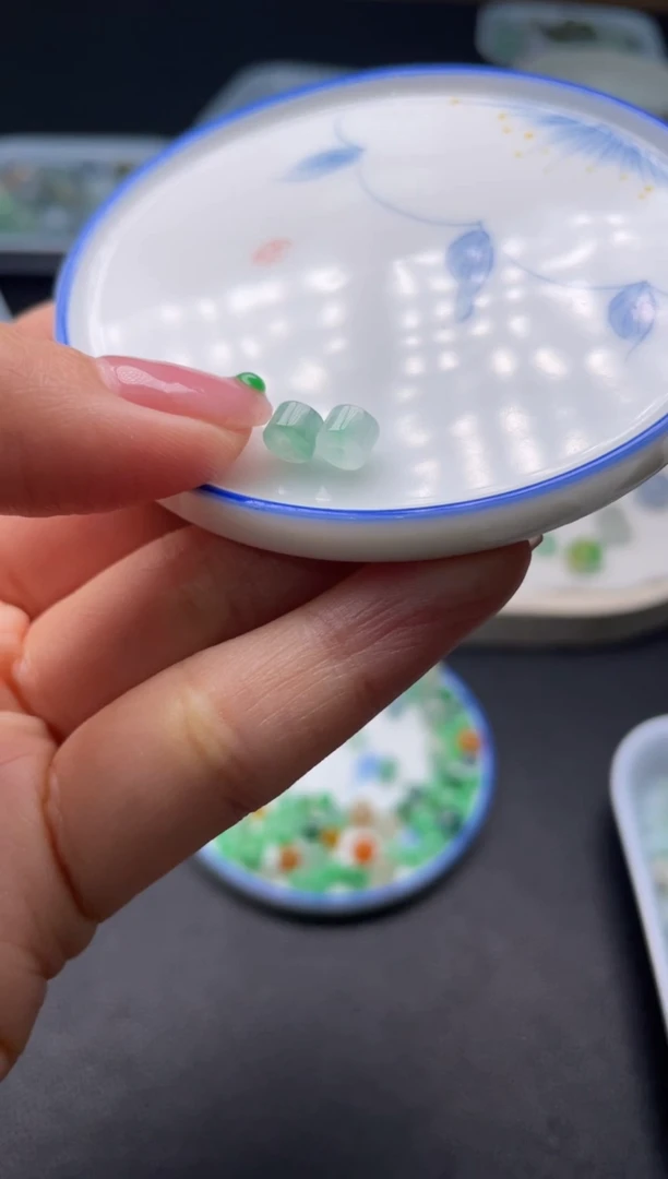 【闪购商品】翡翠颈饰未镶嵌啊A288