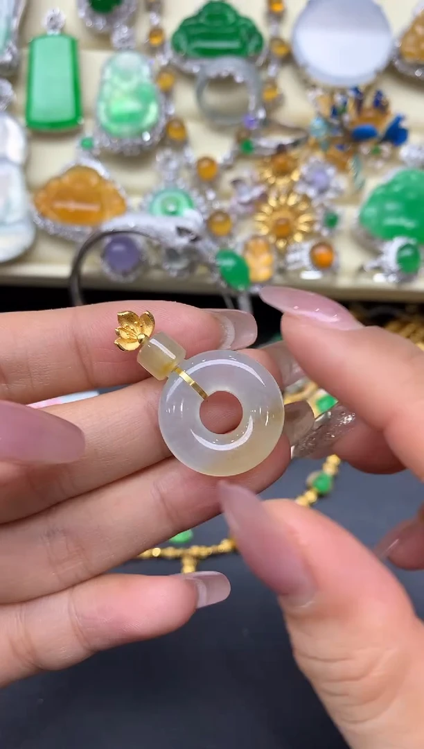 颈饰18K金镶嵌翡翠375-中国好珍宝