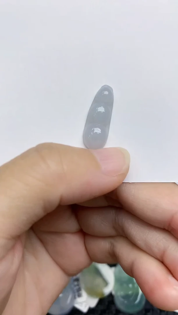 翡翠未镶嵌颈饰天然A货翡翠