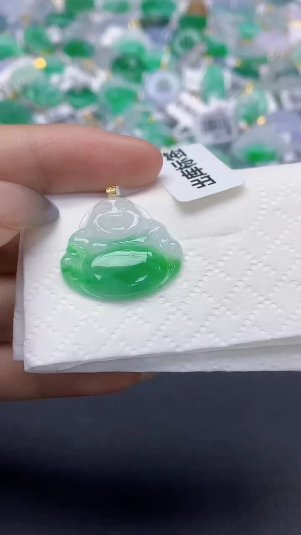 翡翠18K金镶嵌颈饰天然缅甸a货翡翠