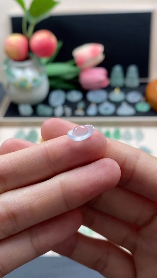 翡翠未镶嵌颈饰翡翠冰种裸石