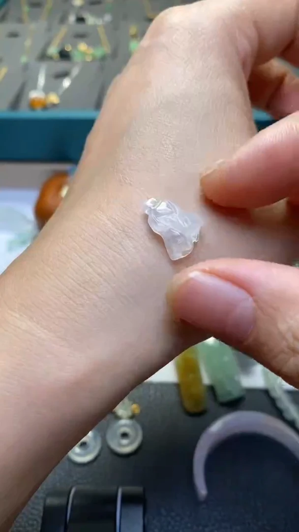 颈饰未镶嵌翡翠净货40971