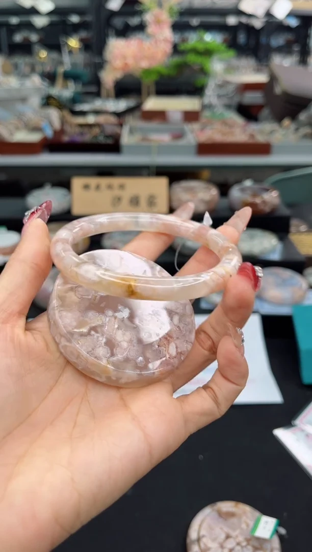 【闪购商品】石英质玉手镯未镶嵌圈口（赠品镯心）