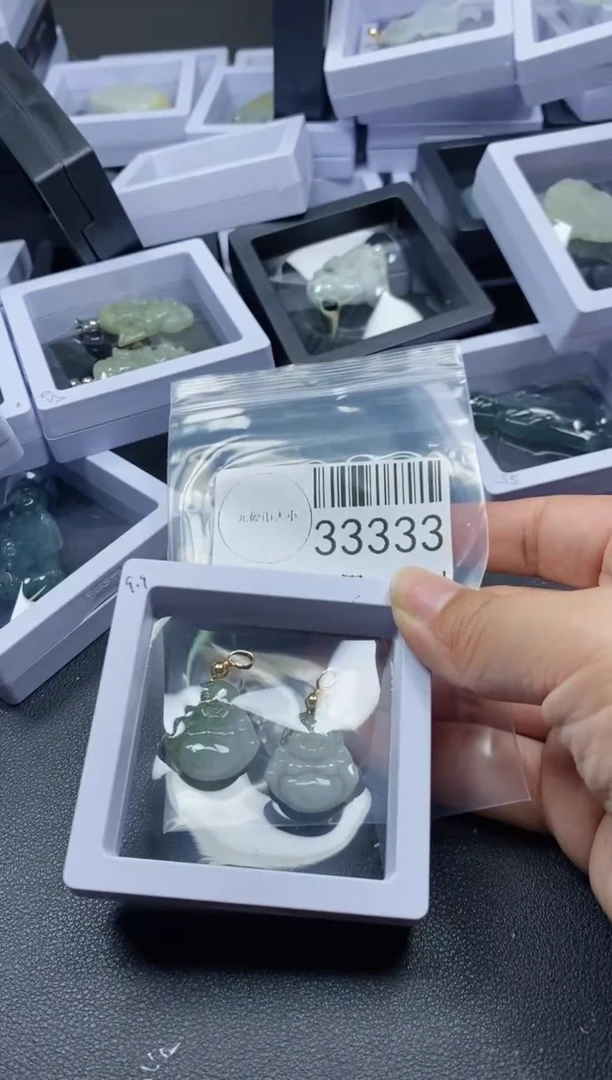 【闪购商品】翡翠吊坠(不含链)未镶嵌33333