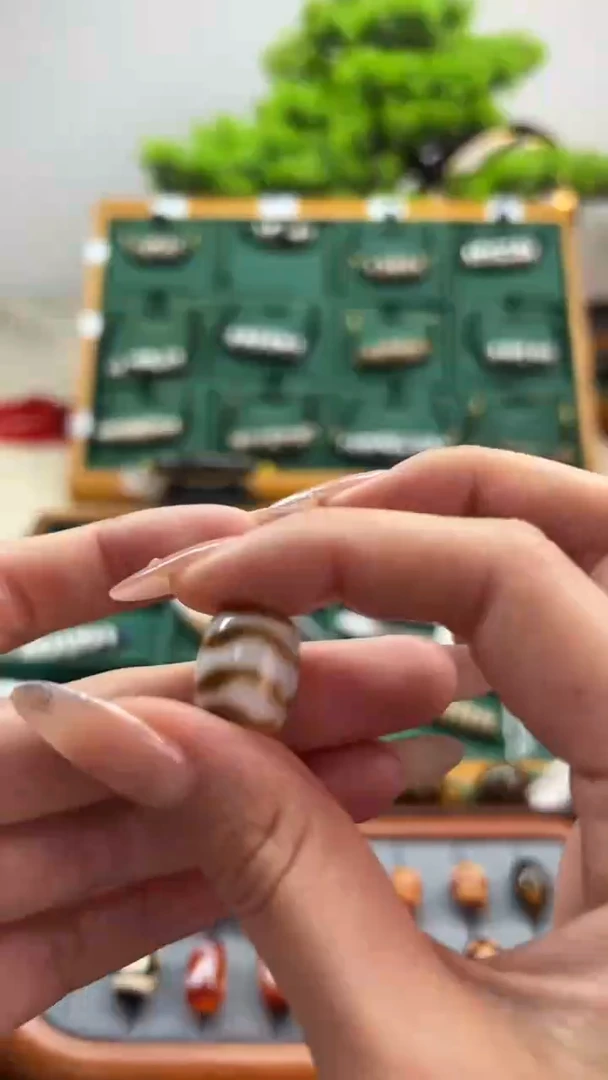 玛瑙/玉髓（覆膜）颈饰未镶嵌2.（微瑕随机发货）