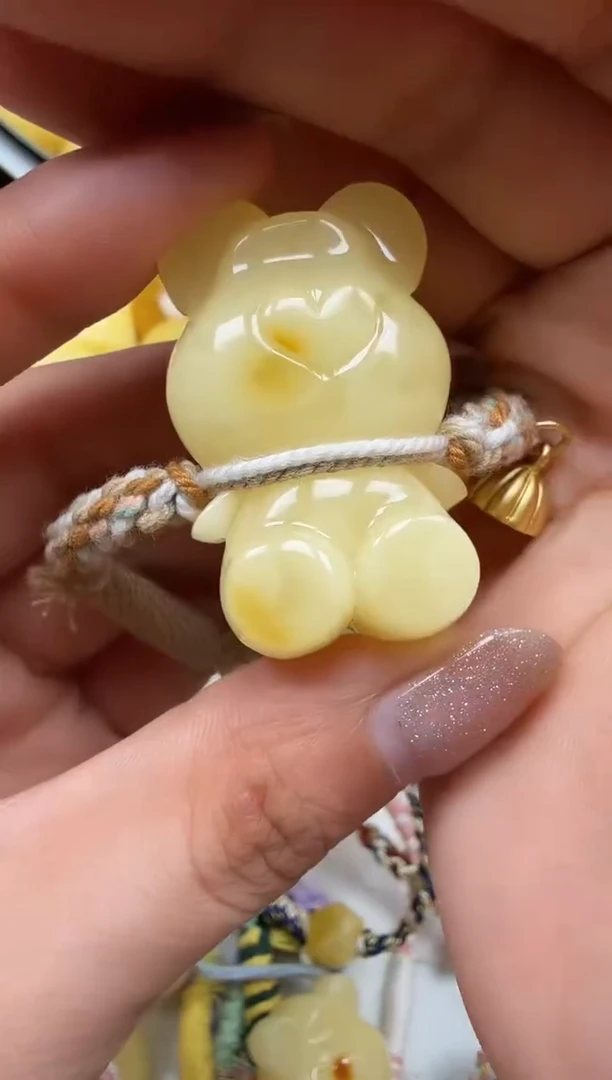 裸石琥珀未镶嵌如图