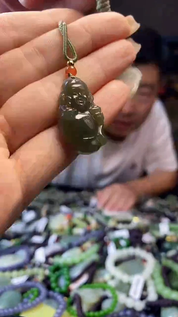 颈饰未镶嵌和田玉多样性发货，拍一发一