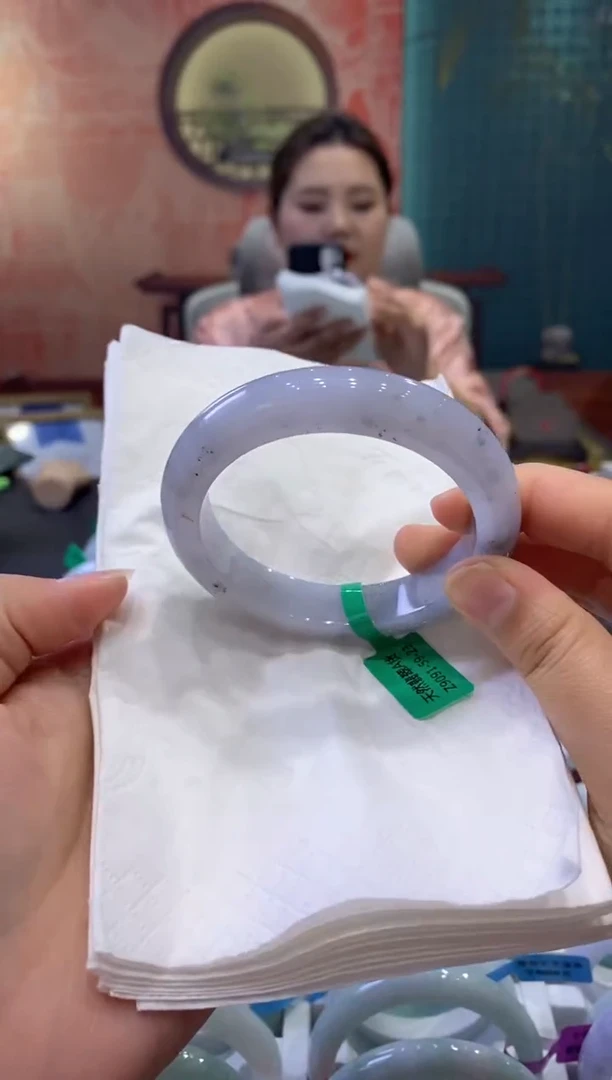 【闪购商品】翡翠手镯未镶嵌多人0006353