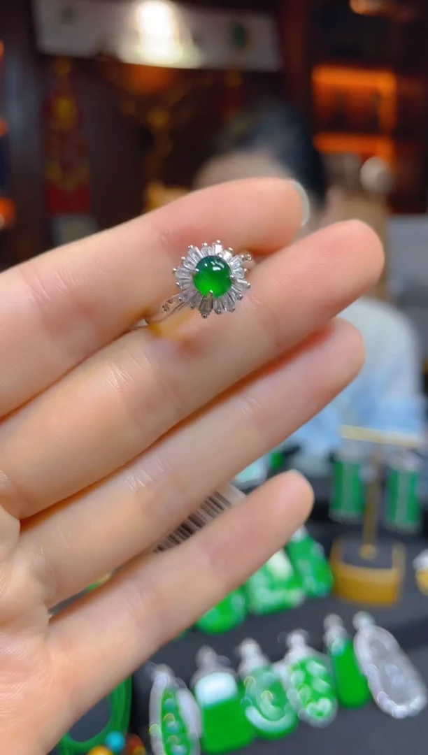 【闪购商品】翡翠戒指银S925镶嵌天然A货翡翠戒指000