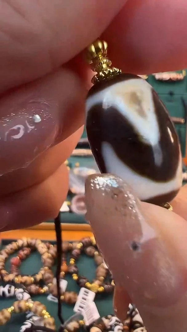 玛瑙/玉髓（覆膜）颈饰合金29.（微瑕）