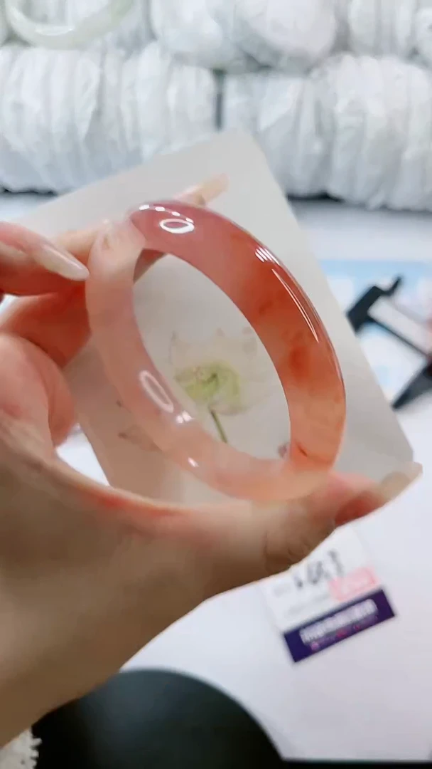 【闪购商品】石英质玉手镯未镶嵌多样性发货L653