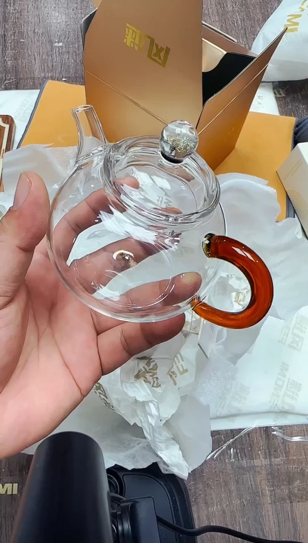 风谜·璀璨樽悦壶琥珀色