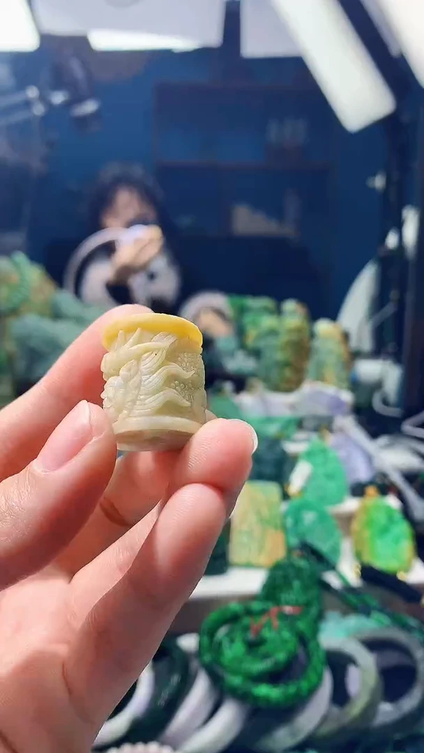 颈饰未镶嵌翡翠天然缅甸翡翠a货