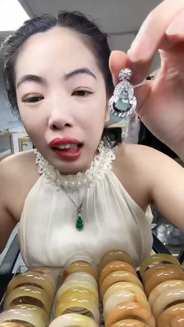 颈饰银S925镶嵌翡翠翡翠葫芦