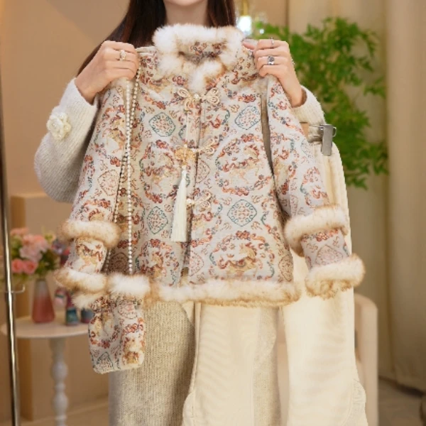 Bobo Beer2025款女童拜年服国风刺绣吉祥马儿童过年服加绒加厚