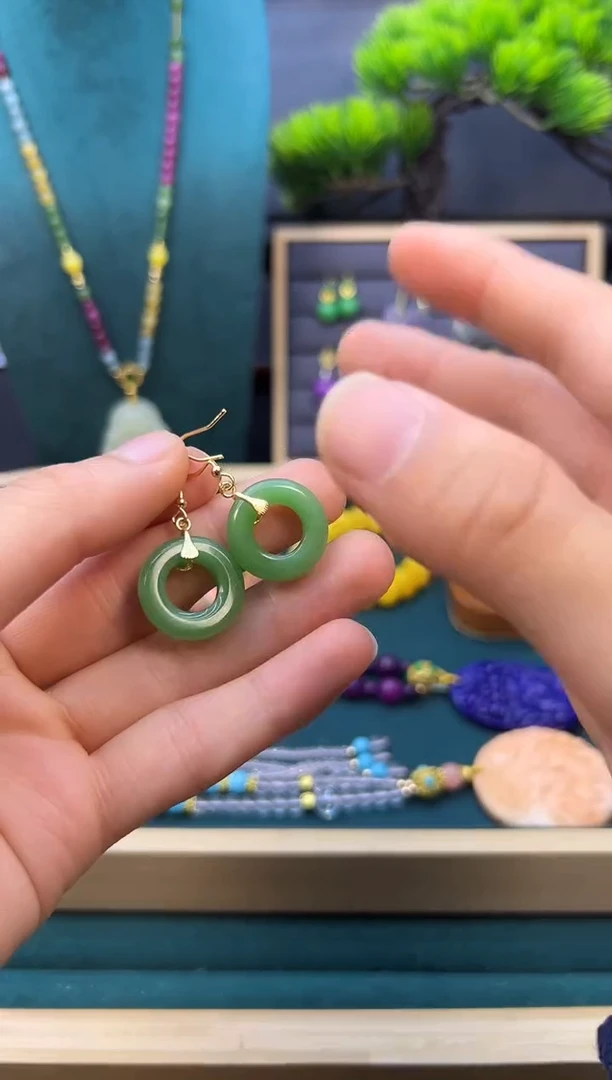 【闪购商品】和田玉耳饰14K金镶嵌E126       