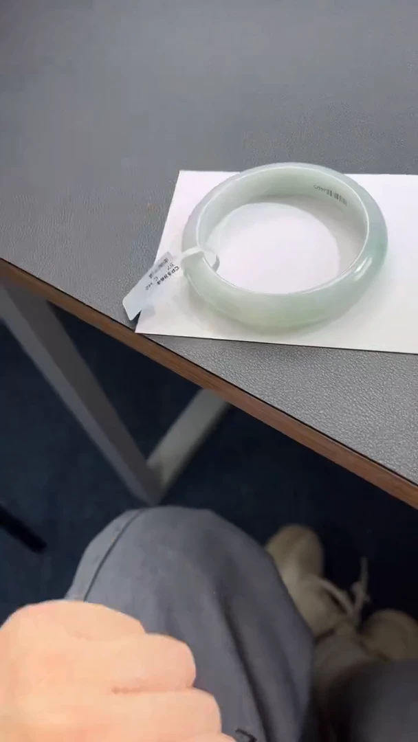 【闪购商品】翡翠手镯未镶嵌正圈