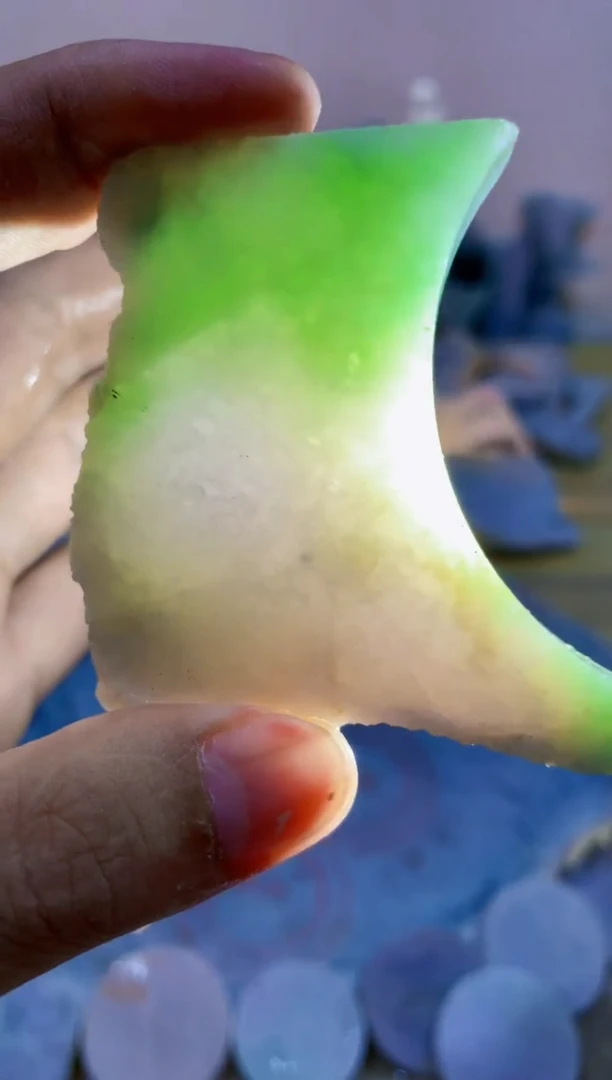 翡翠未镶嵌颈饰0蒙0翡翠珠宝715