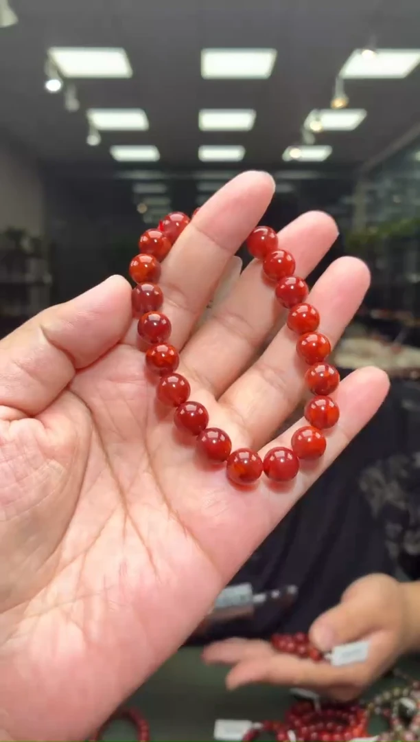 未镶嵌手串南红玛瑙单圈手串一条约9mm多样性发货