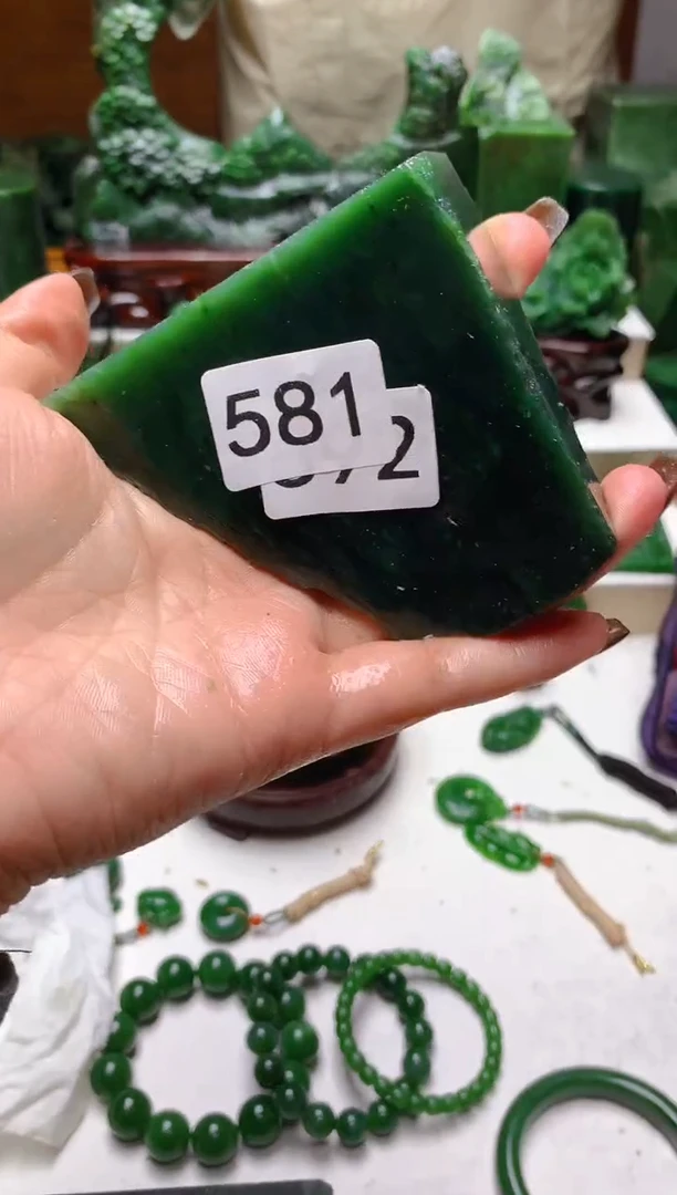 未镶嵌和田玉挂件4