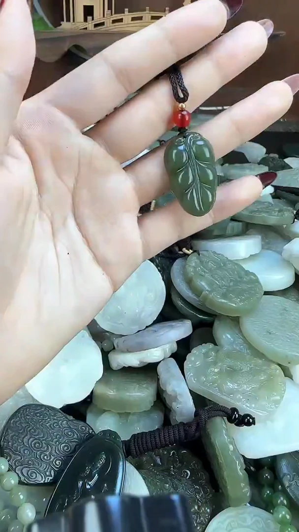 吊坠(不含链)未镶嵌和田玉1