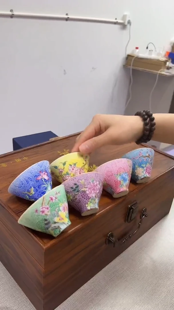 景德镇高温瓷珐琅彩一套