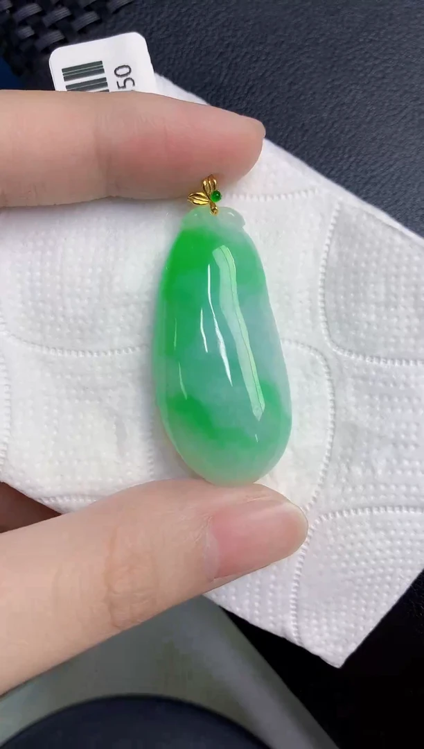 颈饰18K金镶嵌翡翠天然翡翠缅甸A货
