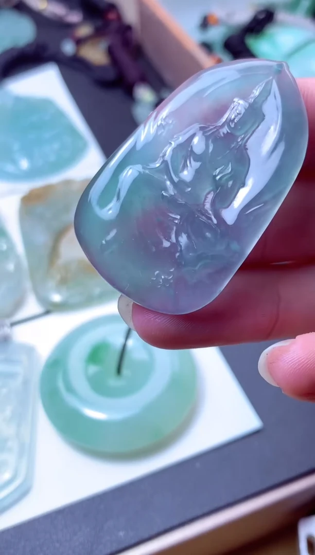 颈饰未镶嵌翡翠天然A货翡翠