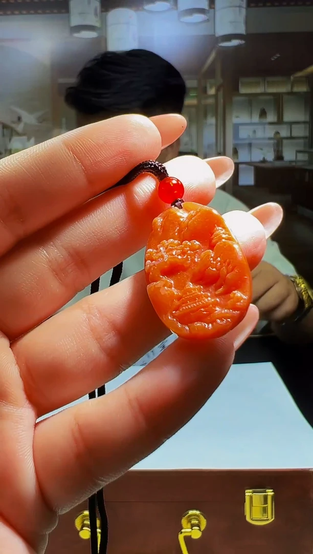 翡翠未镶嵌颈饰0097109340