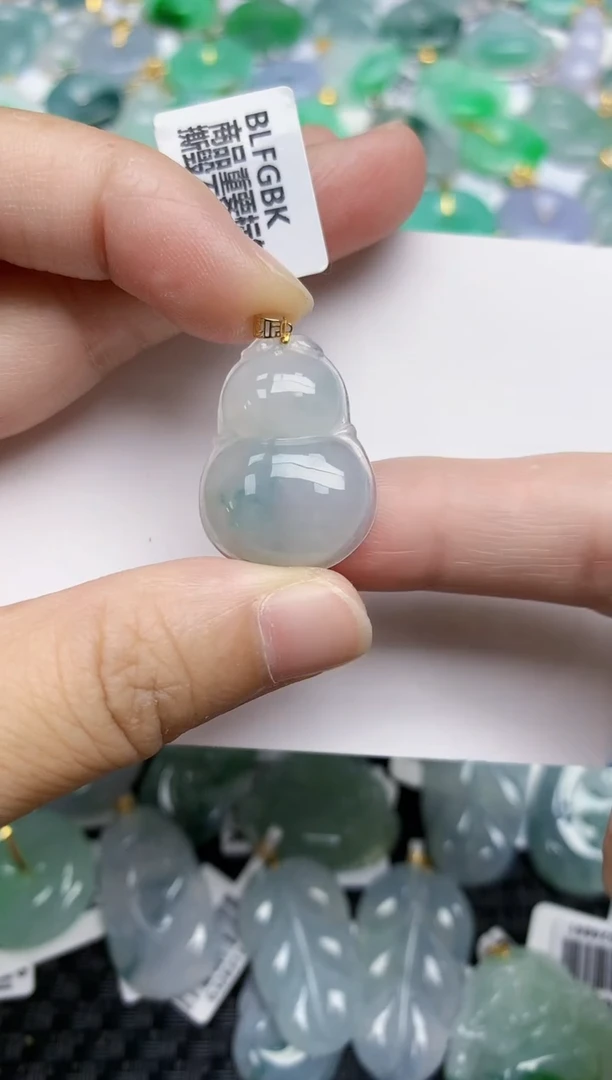 翡翠未镶嵌颈饰天然翡翠A货