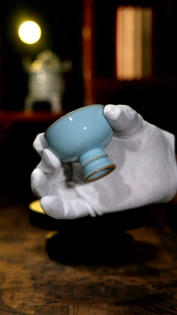 【闪购商品】原矿天青釉高足罗汉杯