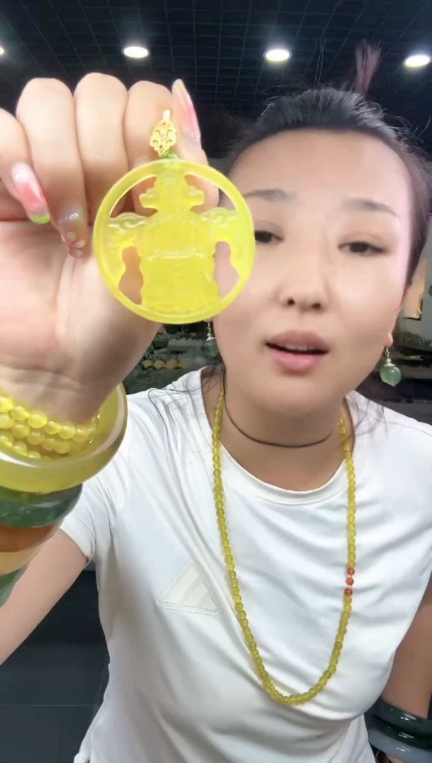 岫玉未镶嵌颈饰园-朝鲜黄财神【万能口】