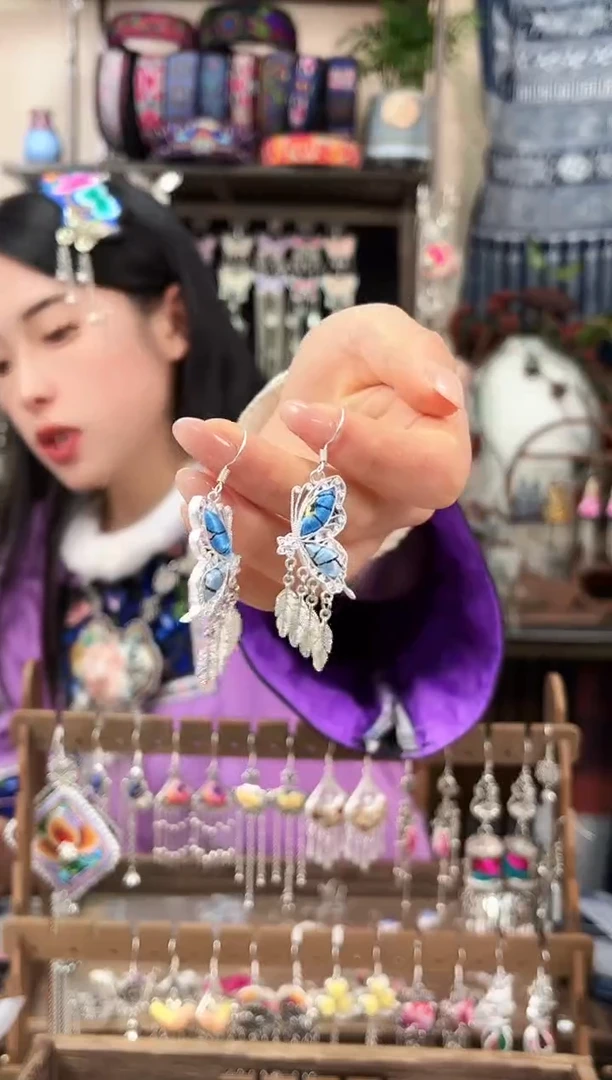 织绣民族风非遗老绣苗银饰品653