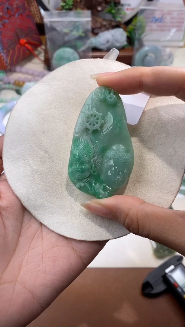 颈饰未镶嵌翡翠156翡翠挂件 天使与恶魔