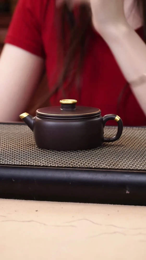 茶壶紫砂四号井茄皮紫泥描金钱币钮汉瓦150cc