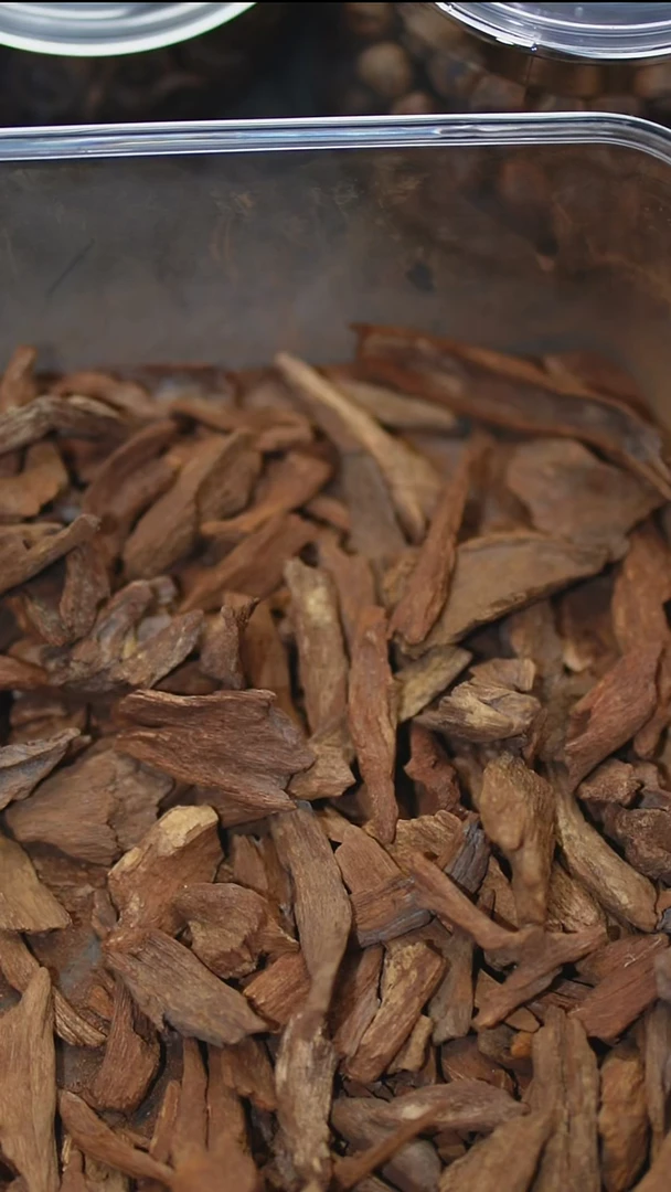 沉香沉香碎屑富森红土沉水香料5克