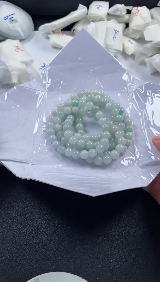 未镶嵌手串翡翠28（多样性发一件）