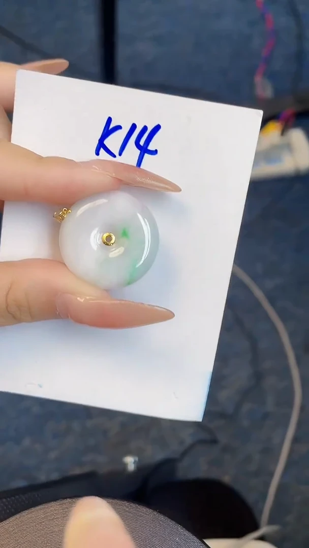 【闪购商品】翡翠颈饰18K金镶嵌00000000