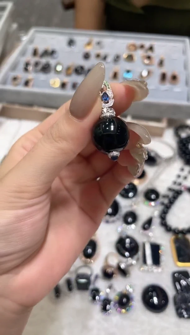 颈饰未镶嵌翡翠天然翡翠吊坠GJ   008